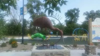 photo of metal crane sculpture at crooked crane trail