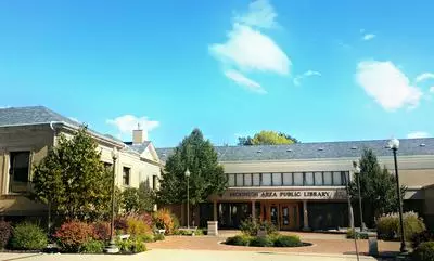 Photo of Library Courtyard