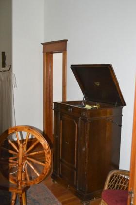 The other bedroom.